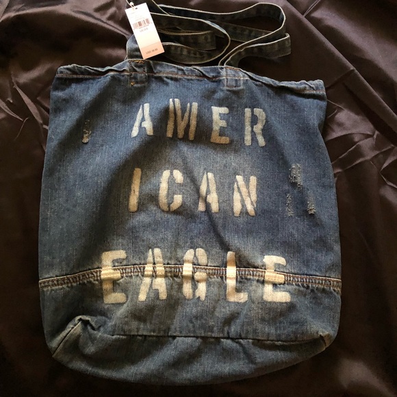 American Eagle Outfitters Handbags - NWT! American Eagle Tote bag!